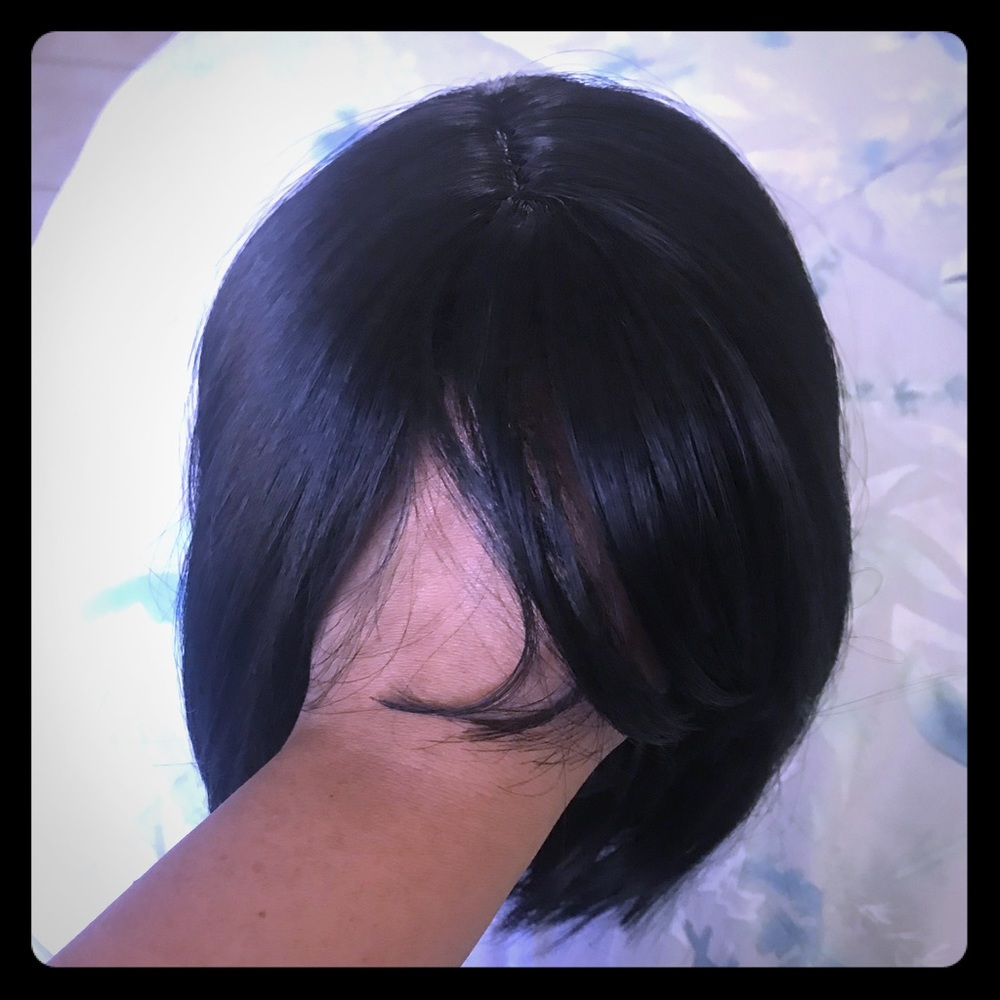Black Bob w/ Bangs (Synthetic)